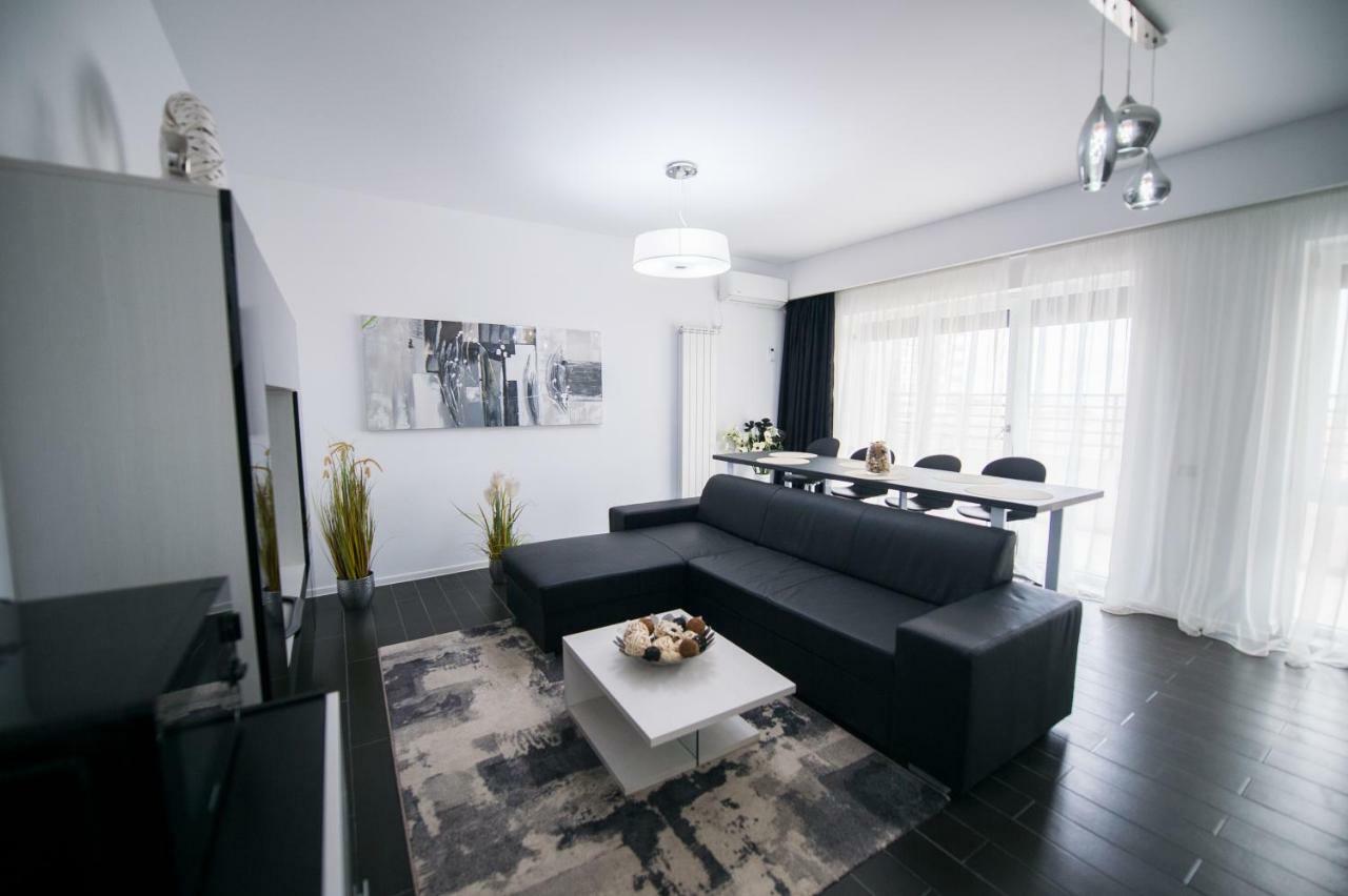 Apartel Black & White Năvodari Екстериор снимка