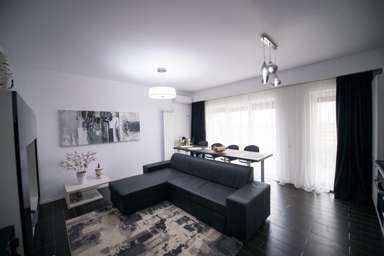 Apartel Black & White Năvodari Екстериор снимка